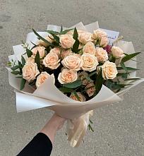 Букет Кремовые розы Латте в Яхроме